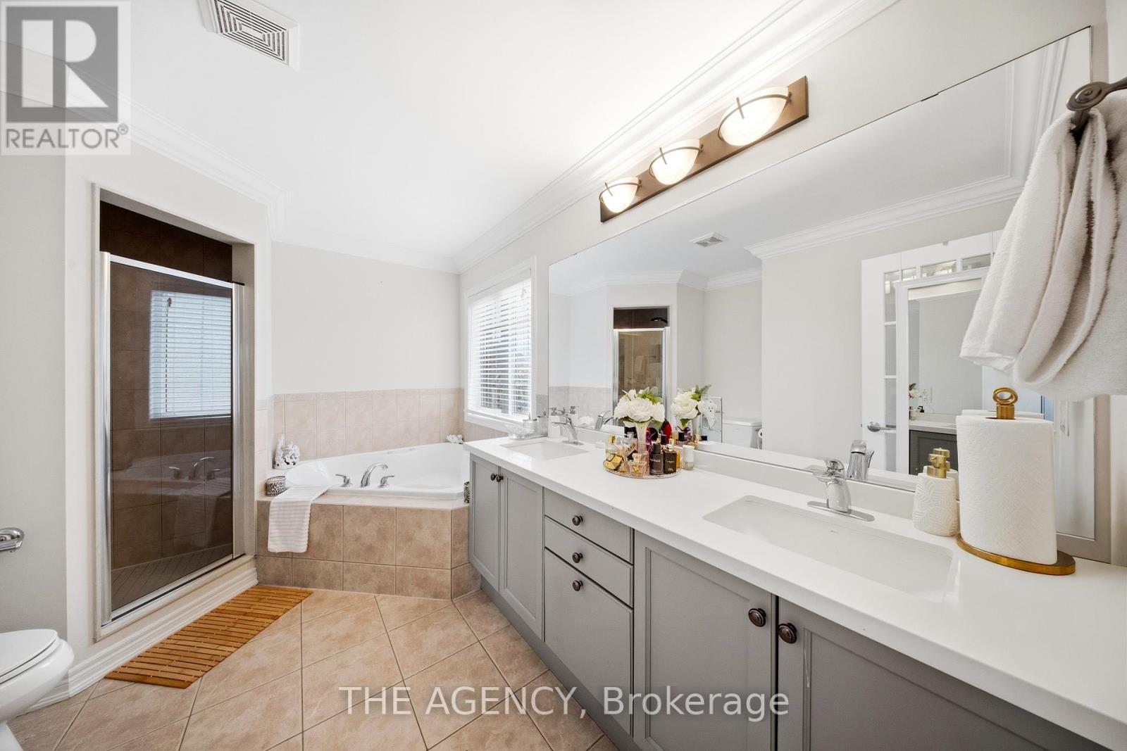 36 Zoran Lane, Vaughan, Ontario  L6A 4G1 - Photo 30 - N13048636