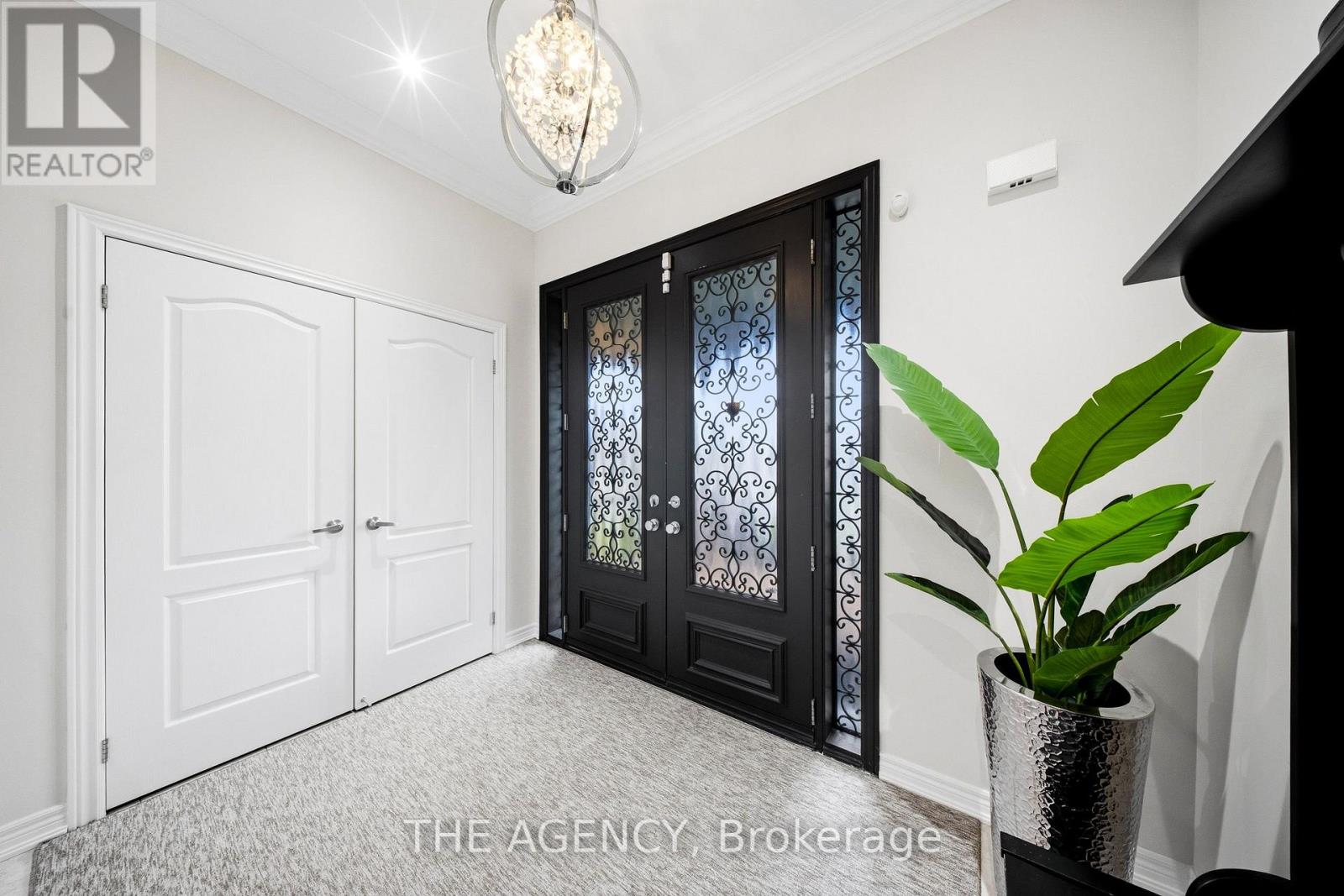 36 Zoran Lane, Vaughan, Ontario  L6A 4G1 - Photo 5 - N13048636