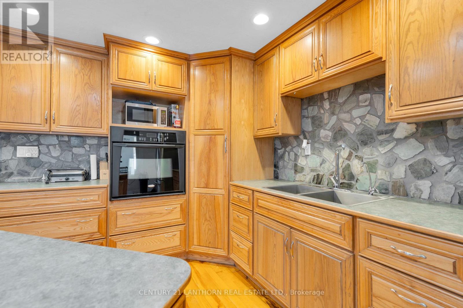 495 Barker Road, Madoc, Ontario  K0K 2K0 - Photo 11 - X12656422