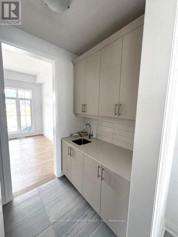 3 Pinetree Drive, Oro-Medonte, Ontario  L0L 2L0 - Photo 13 - S13048682