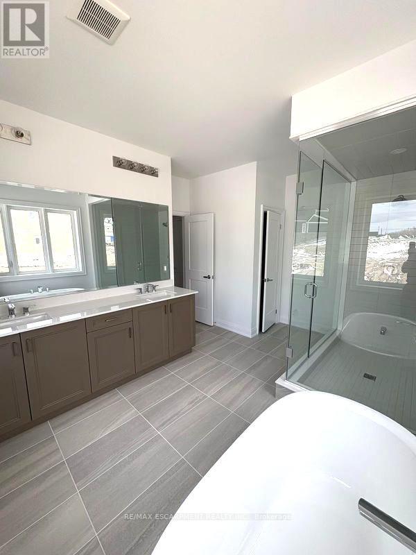 3 Pinetree Drive, Oro-Medonte, Ontario  L0L 2L0 - Photo 18 - S13048682