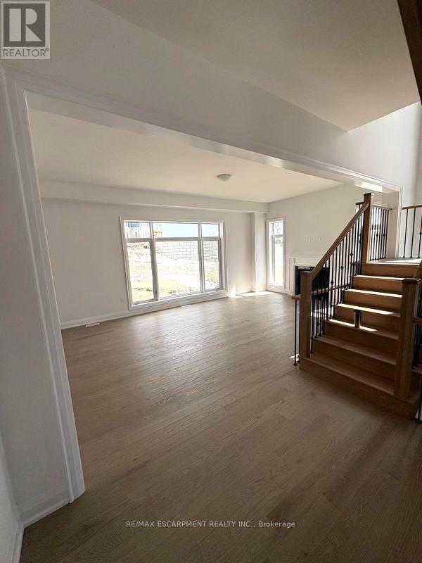 3 Pinetree Drive, Oro-Medonte, Ontario  L0L 2L0 - Photo 4 - S13048682