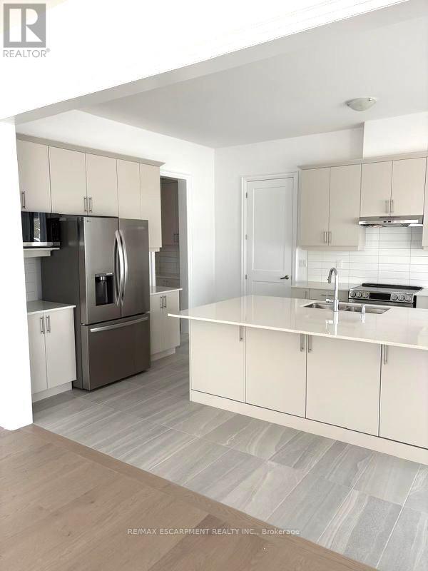 3 Pinetree Drive, Oro-Medonte, Ontario  L0L 2L0 - Photo 7 - S13048682