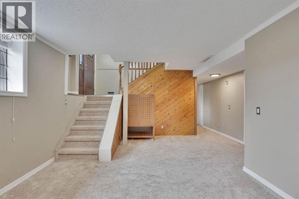 436 Huntley Way Ne, Calgary, Alberta  T2K 4Z8 - Photo 23 - A2305488