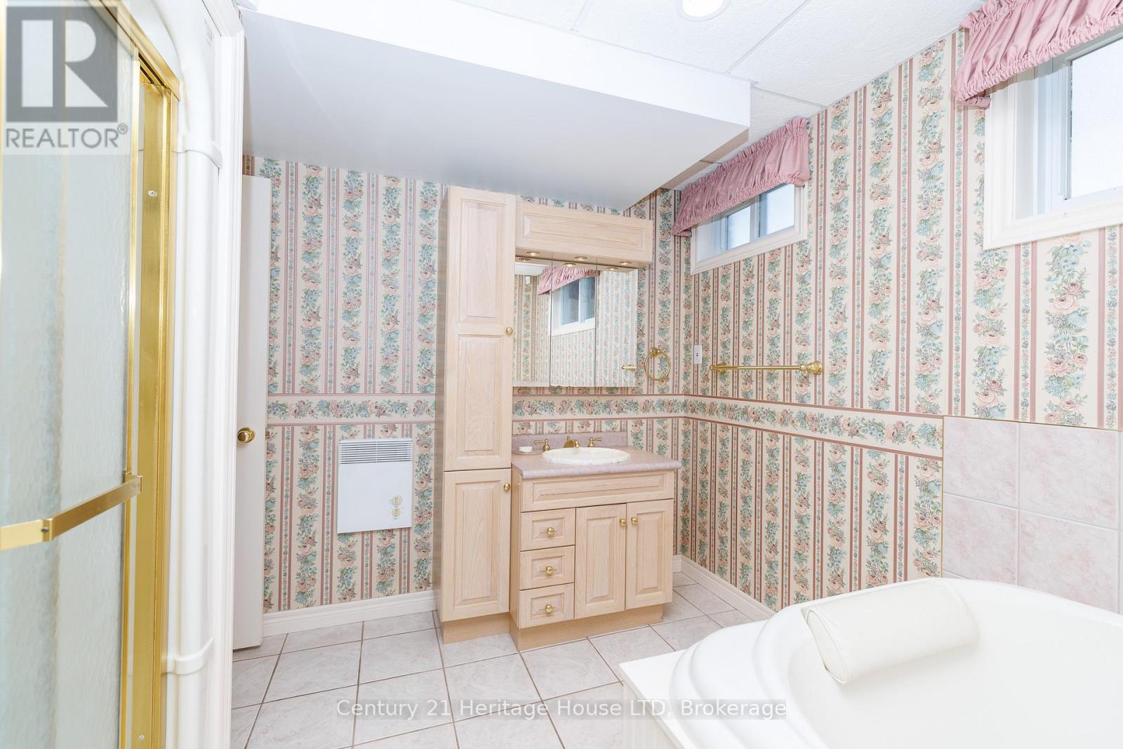 3651 Connection Drive, Fort Erie, Ontario  L0S 1N0 - Photo 23 - X13044760