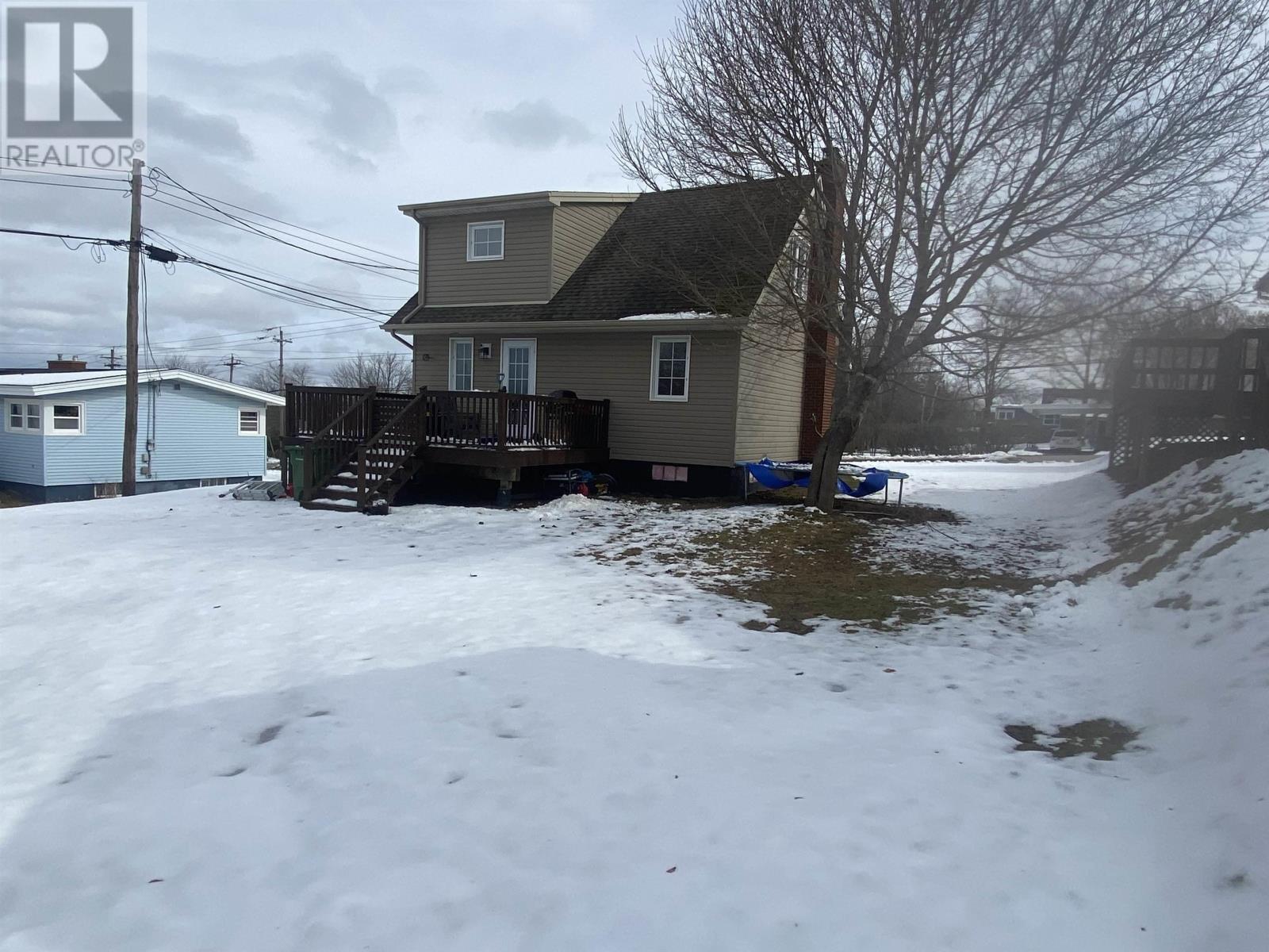 274 Pleasant Street, Truro, Nova Scotia  B2N 3T1 - Photo 2 - 202604781