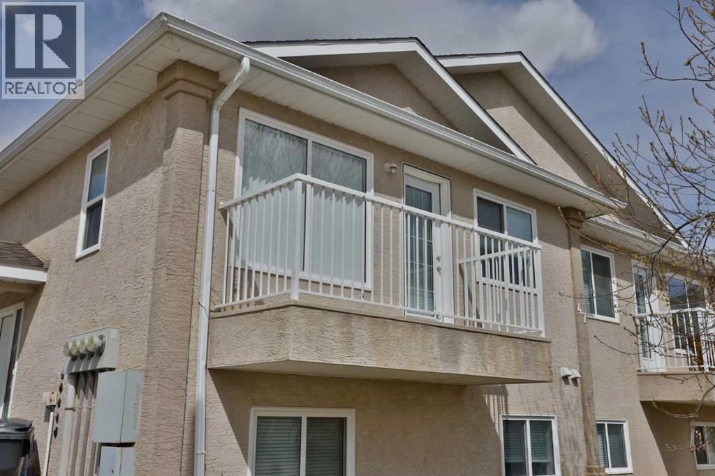 47 Highlands Place W, Lethbridge, Alberta  T1J 4Y3 - Photo 5 - A2302093