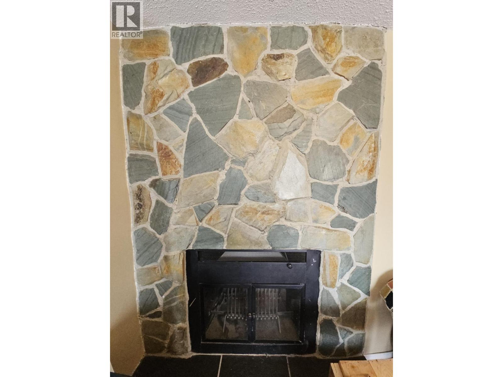 6128 Kurjata Road, Chetwynd, British Columbia  V0C 1J0 - Photo 10 - 10381497