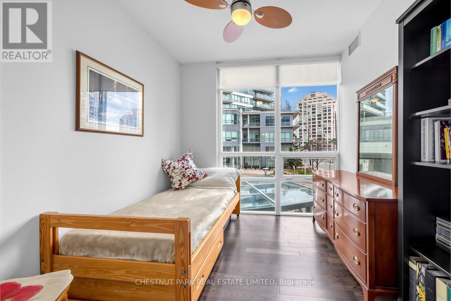 Th 101 - 15 Legion Road, Toronto, Ontario  M8V 0A9 - Photo 16 - W13048644