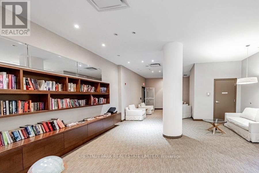 Th 101 - 15 Legion Road, Toronto, Ontario  M8V 0A9 - Photo 33 - W13048644