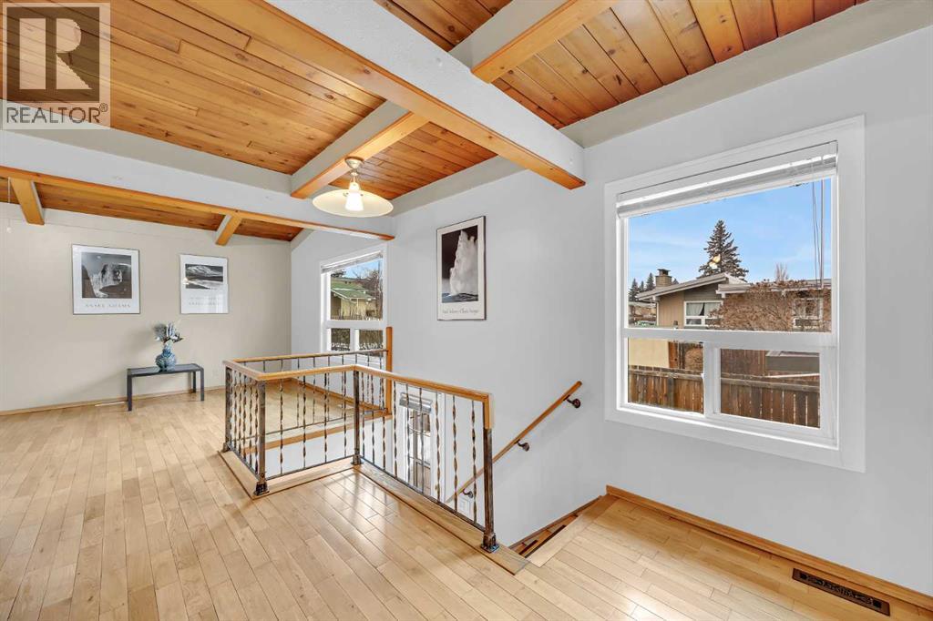 704, 11010 Bonaventure Drive SE, Calgary, Alberta  T2J 3A8 - Photo 2 - A2289229