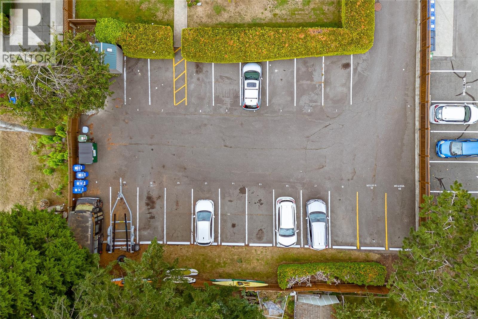 101 2427 Amherst Ave, Sidney, British Columbia  V8L 2H1 - Photo 29 - 1030892