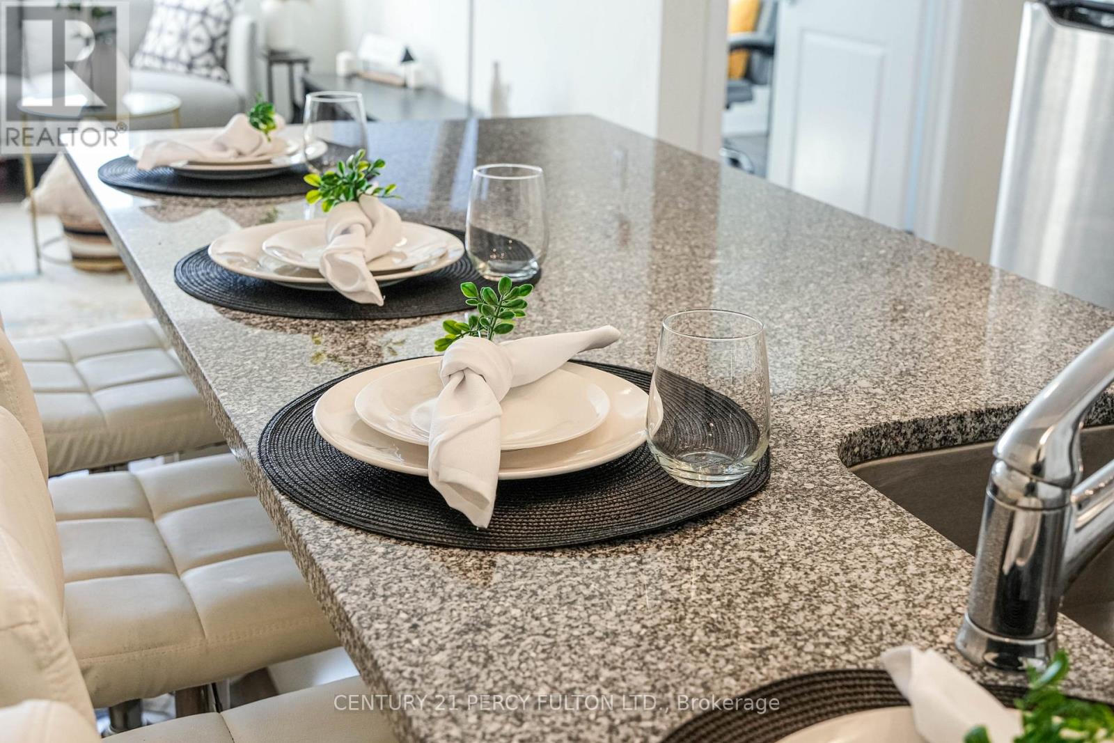 604 - 2635 William Jackson Drive, Pickering, Ontario  L1X 0L3 - Photo 11 - E13048096