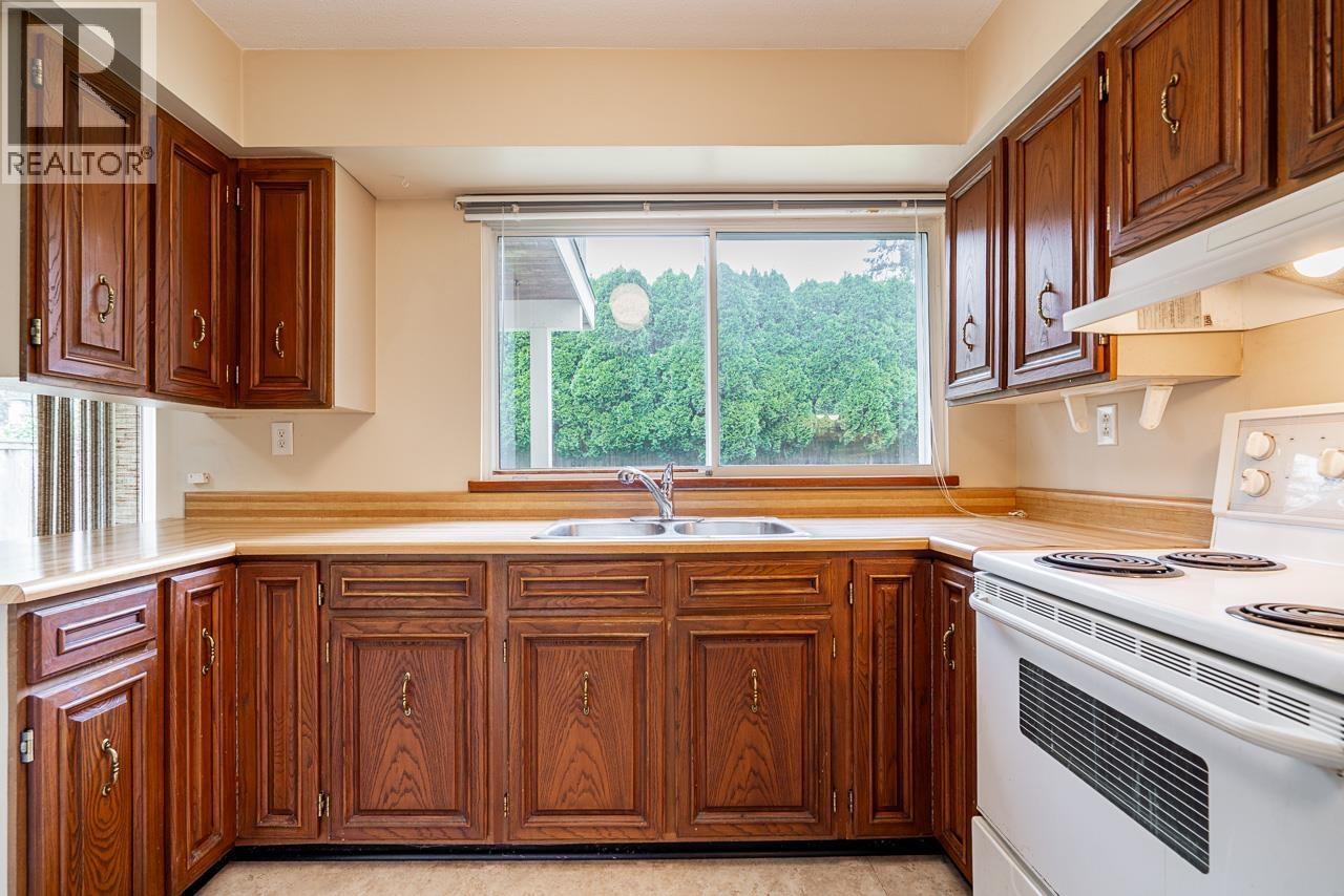 605 Waterloo Drive, Port Moody, British Columbia  V3H 3K9 - Photo 23 - R3115963