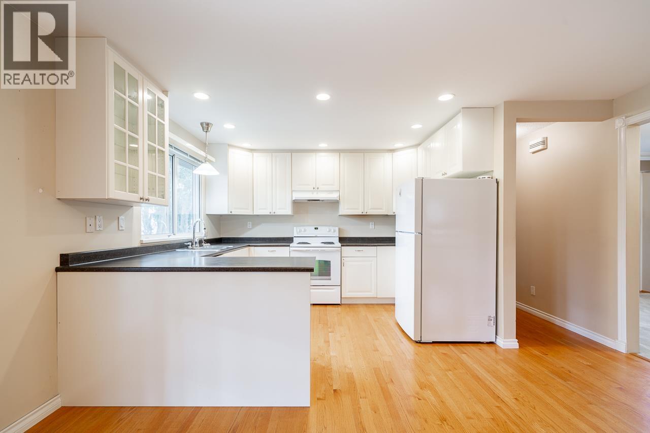 605 Waterloo Drive, Port Moody, British Columbia  V3H 3K9 - Photo 8 - R3115963