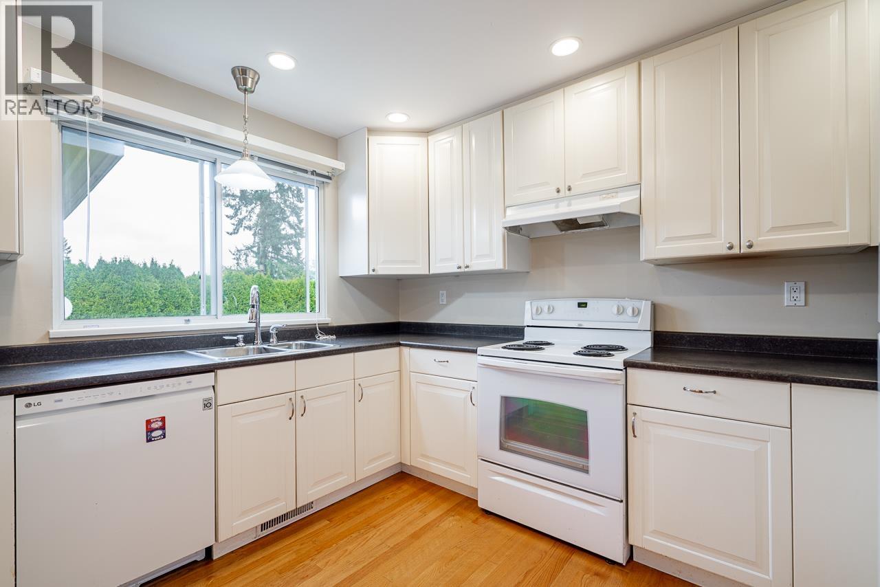 605 Waterloo Drive, Port Moody, British Columbia  V3H 3K9 - Photo 11 - R3115963