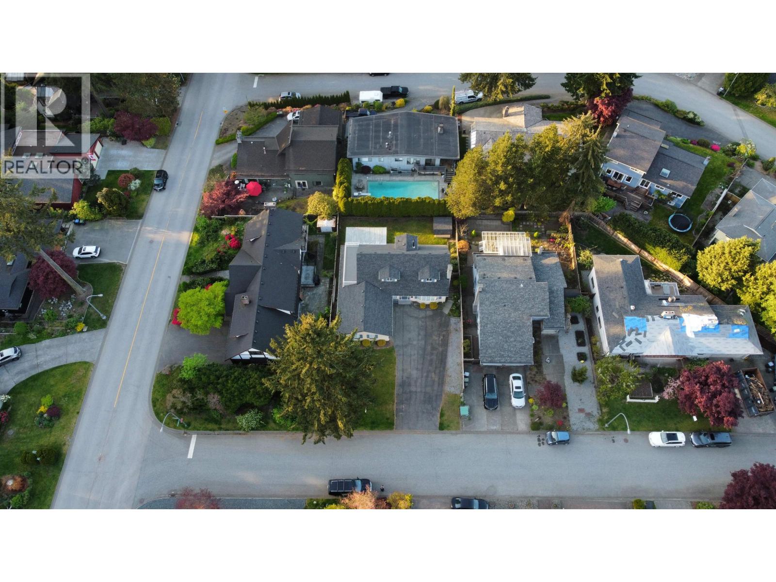 605 Waterloo Drive, Port Moody, British Columbia  V3H 3K9 - Photo 36 - R3115963