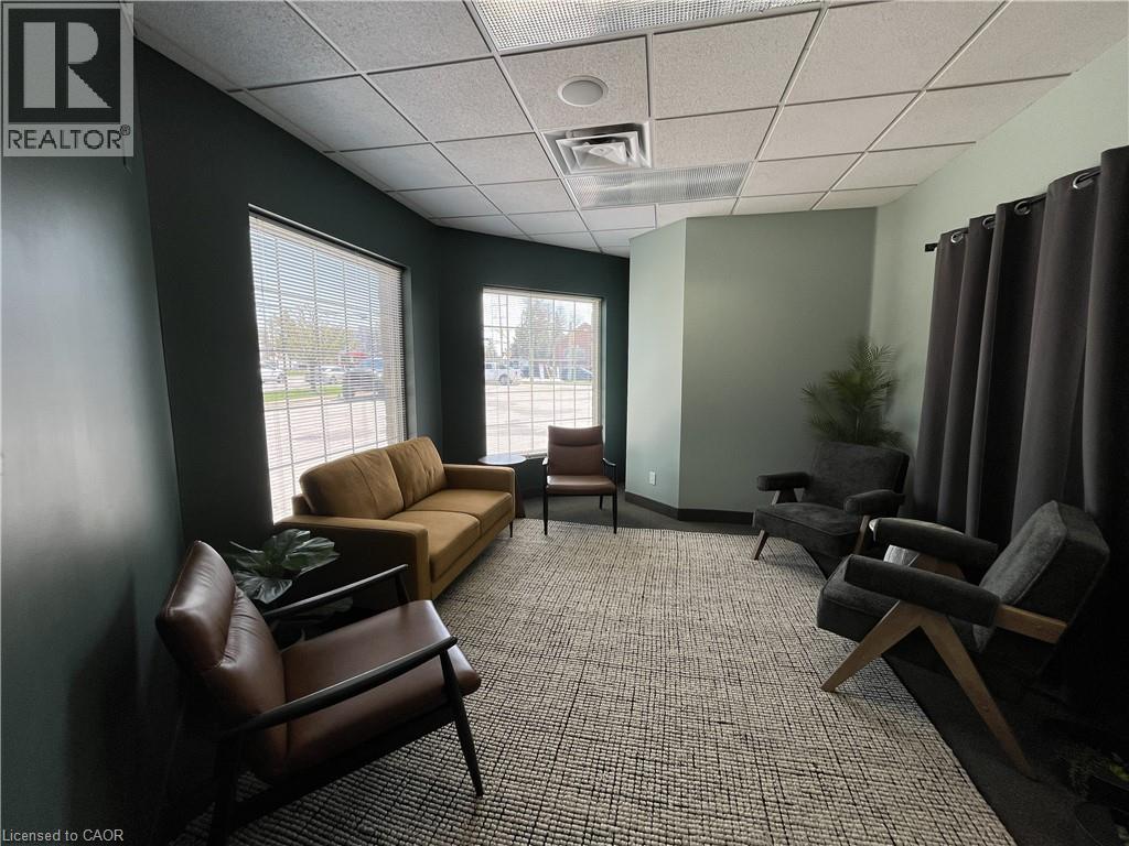 370 University Avenue E Unit# 105c, Waterloo, Ontario  N2K 3N2 - Photo 3 - 40822988