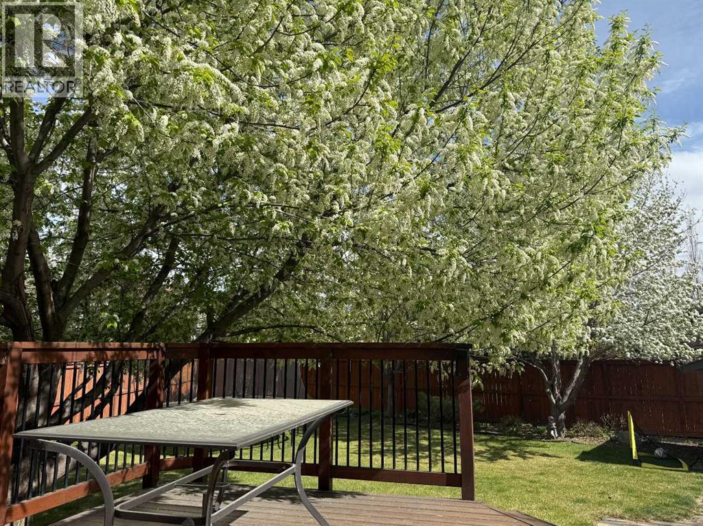 28 Chapman Court Se, Calgary, Alberta  T2X 3S8 - Photo 5 - A2303471