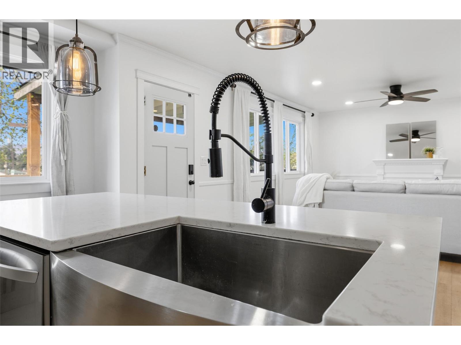 505 Hollywood Road S, Kelowna, British Columbia  V1X 3T2 - Photo 12 - 10384953