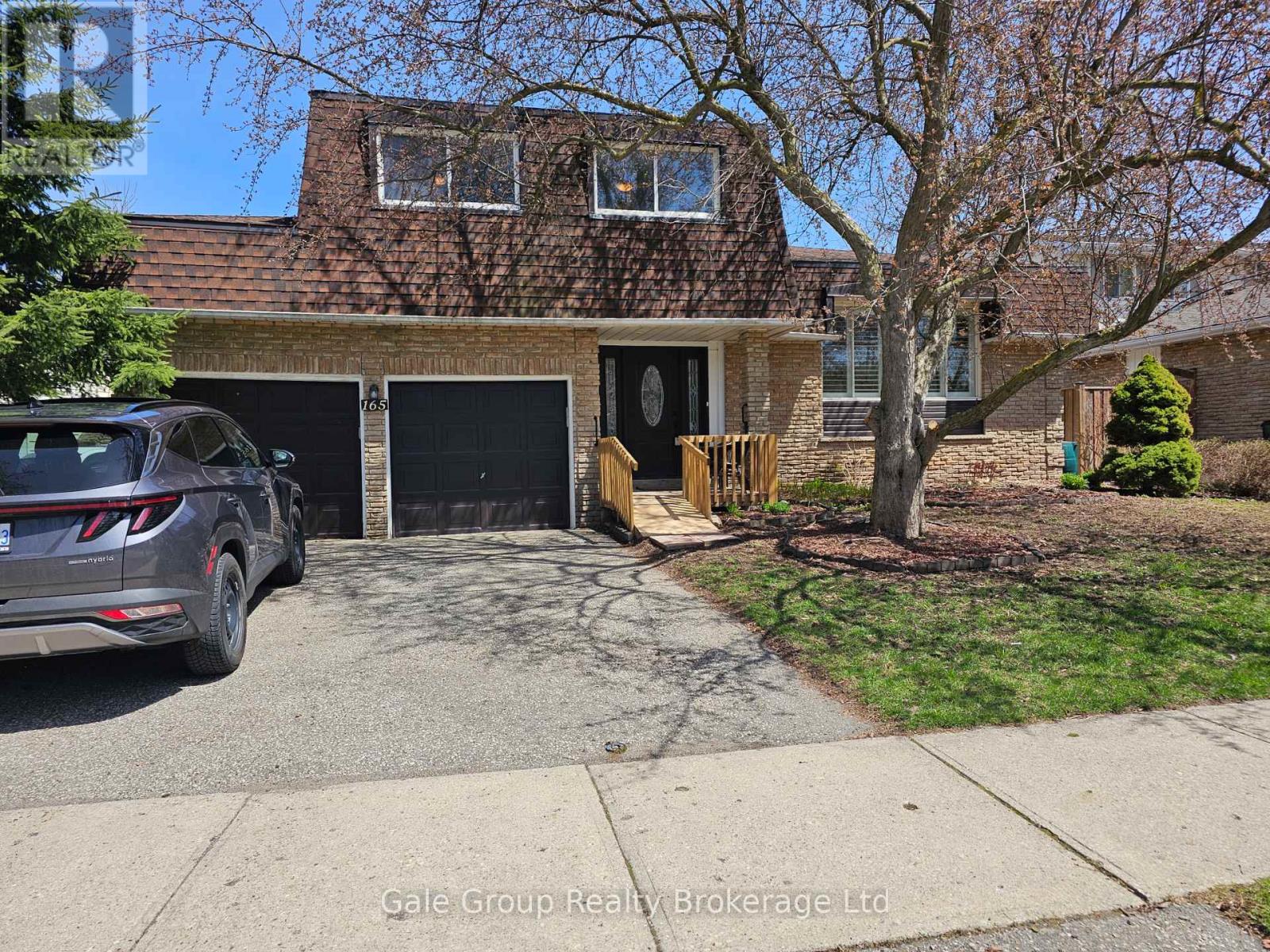 165 Brookside Crescent, Kitchener, Ontario  N2N 1G9 - Photo 1 - X12995422