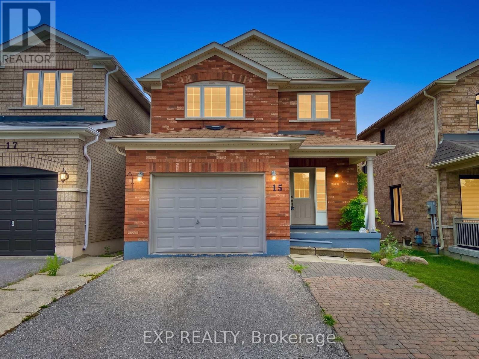 15 LYNN STREET, Bradford West Gwillimbury, Ontario