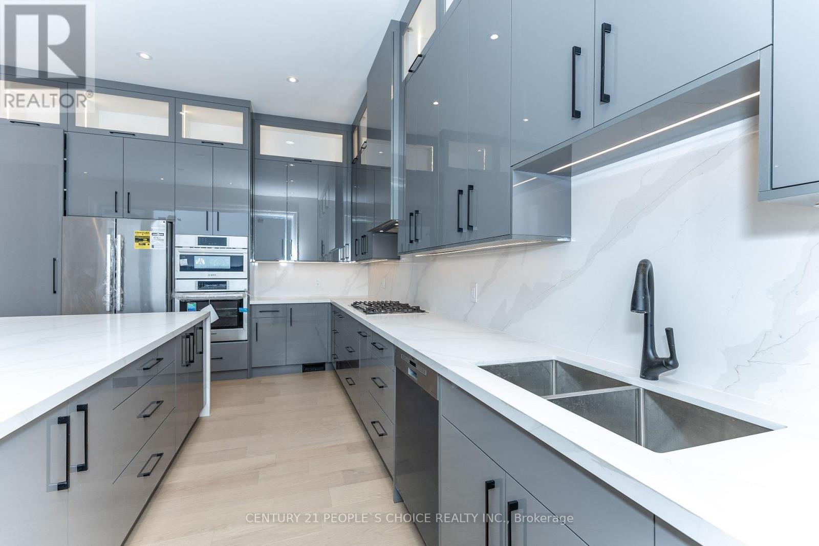 11 Caldwell Drive, Oro-Medonte, Ontario  L0L 2L0 - Photo 15 - S12823892