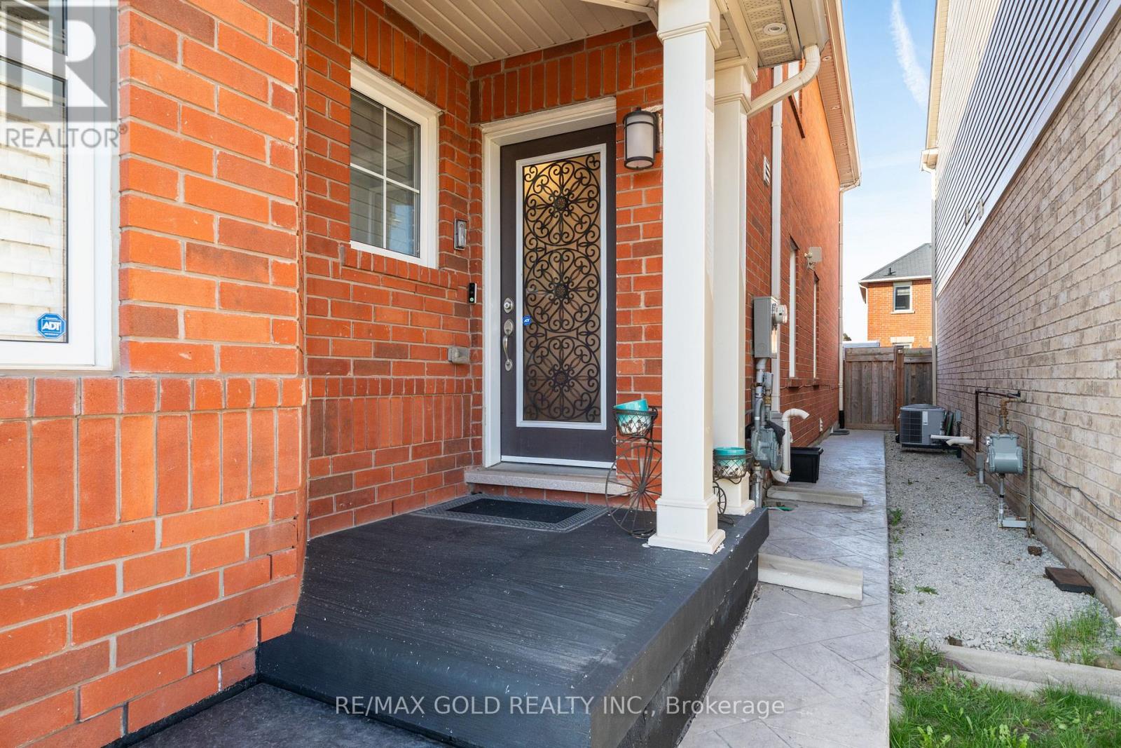 1035 Savoline Boulevard, Milton, Ontario  L9T 8P2 - Photo 5 - W13047544