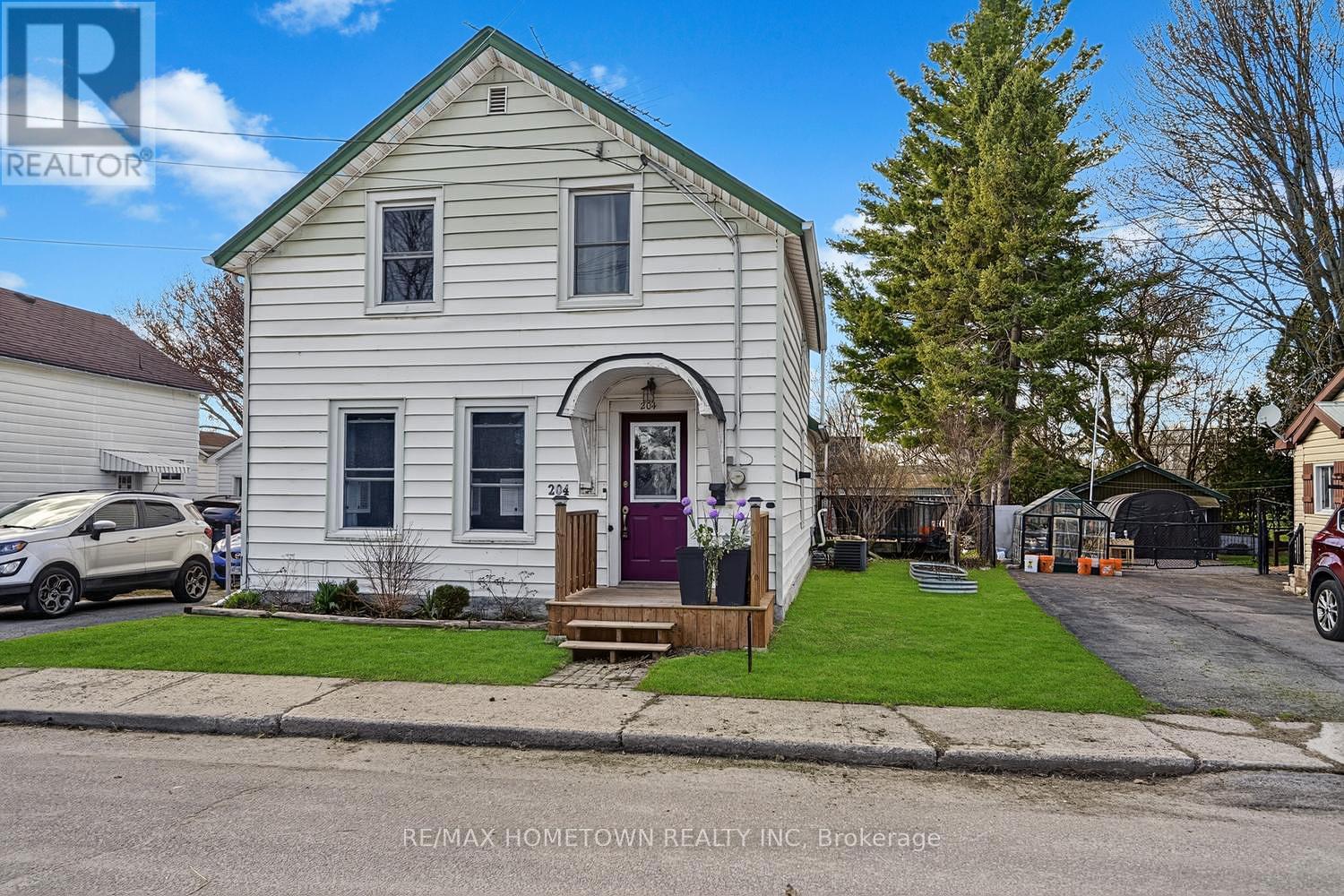 204 WOOD STREET E, Prescott, Ontario