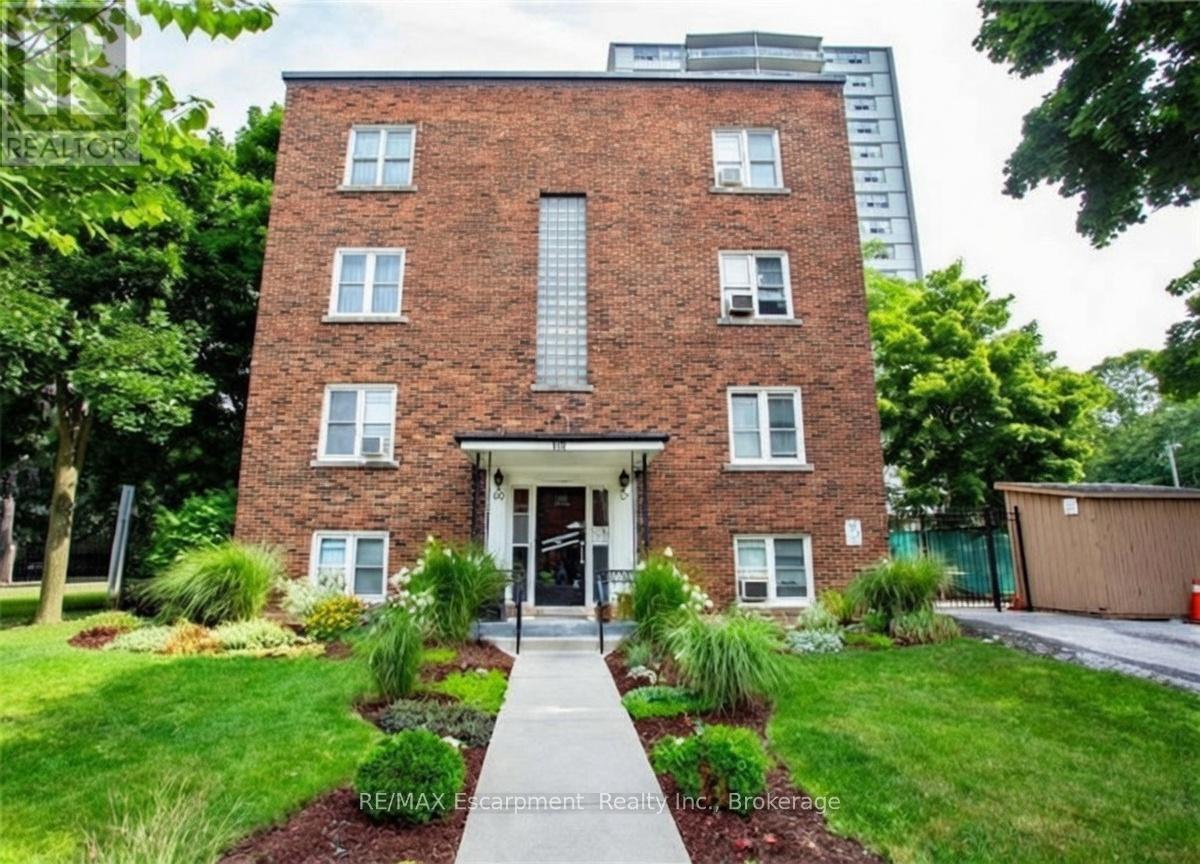 305 - 60 Robinson Street, Hamilton, Ontario  L8P 1Y9 - Photo 2 - X13048840