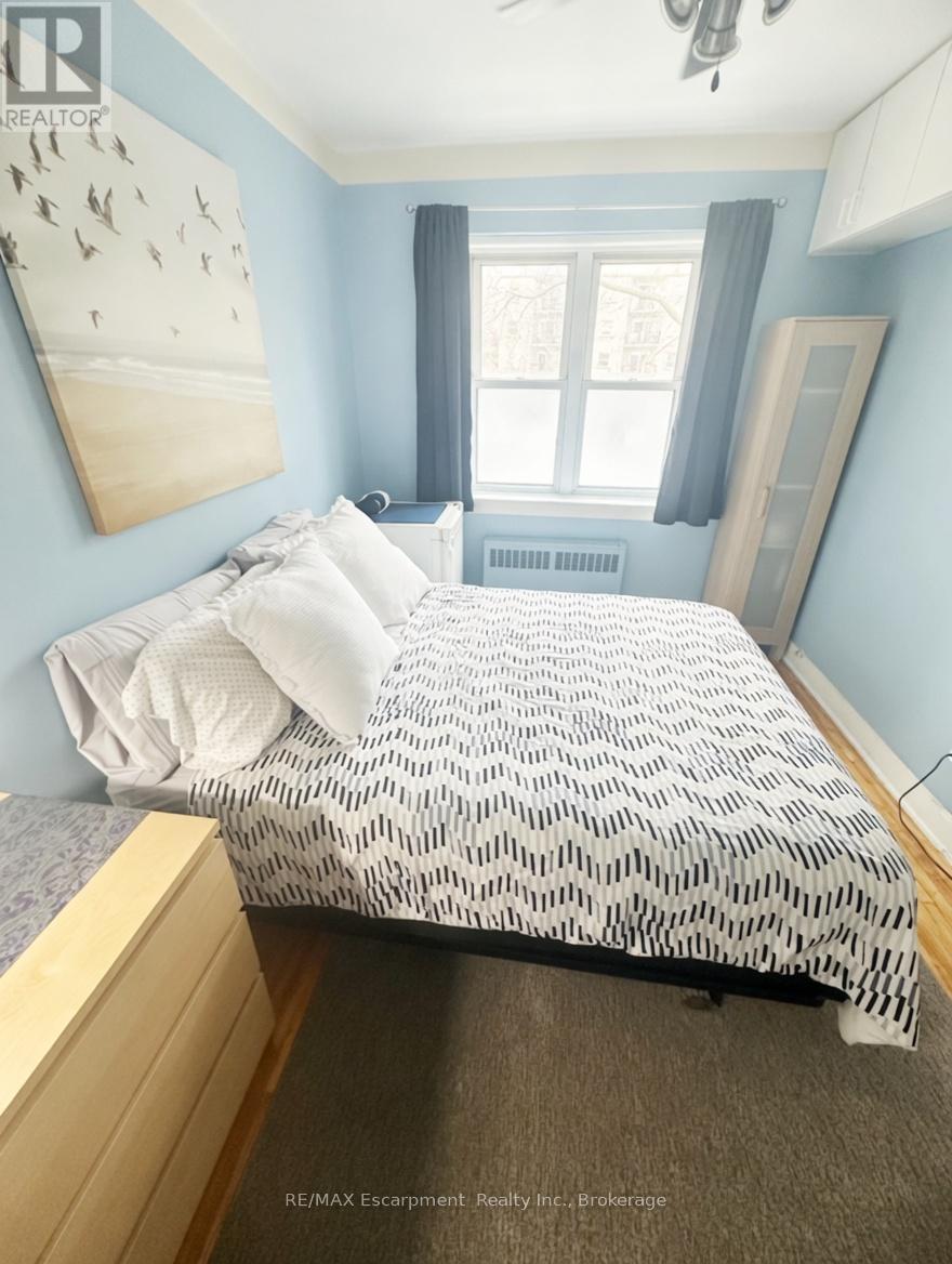 305 - 60 Robinson Street, Hamilton, Ontario  L8P 1Y9 - Photo 3 - X13048840