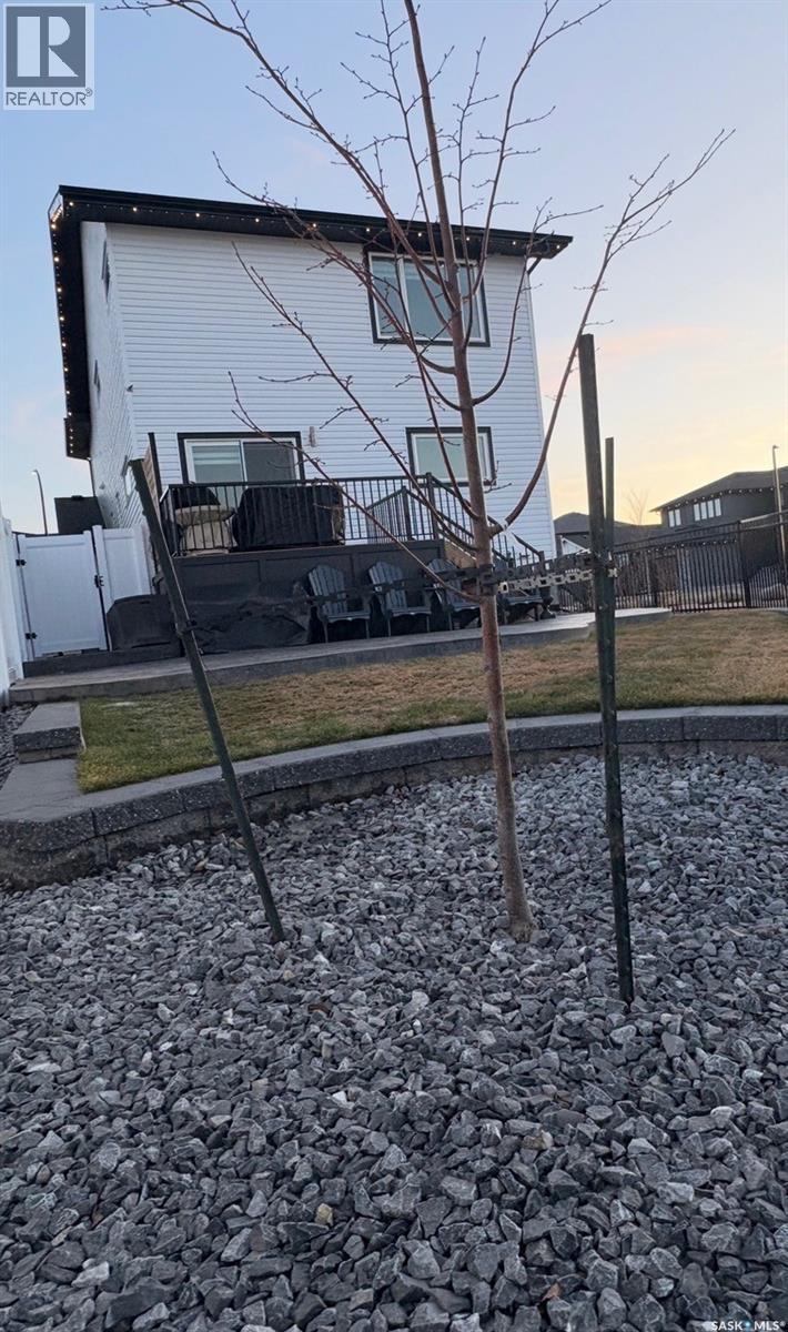 351 Aniskotaw Bend, Saskatoon, Saskatchewan  S7V 1M1 - Photo 40 - SK033858