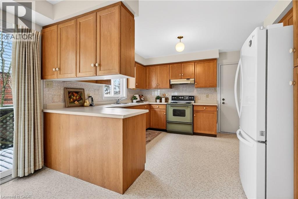 133 Central Avenue, Grimsby, Ontario  L3M 4Z3 - Photo 21 - 40813178