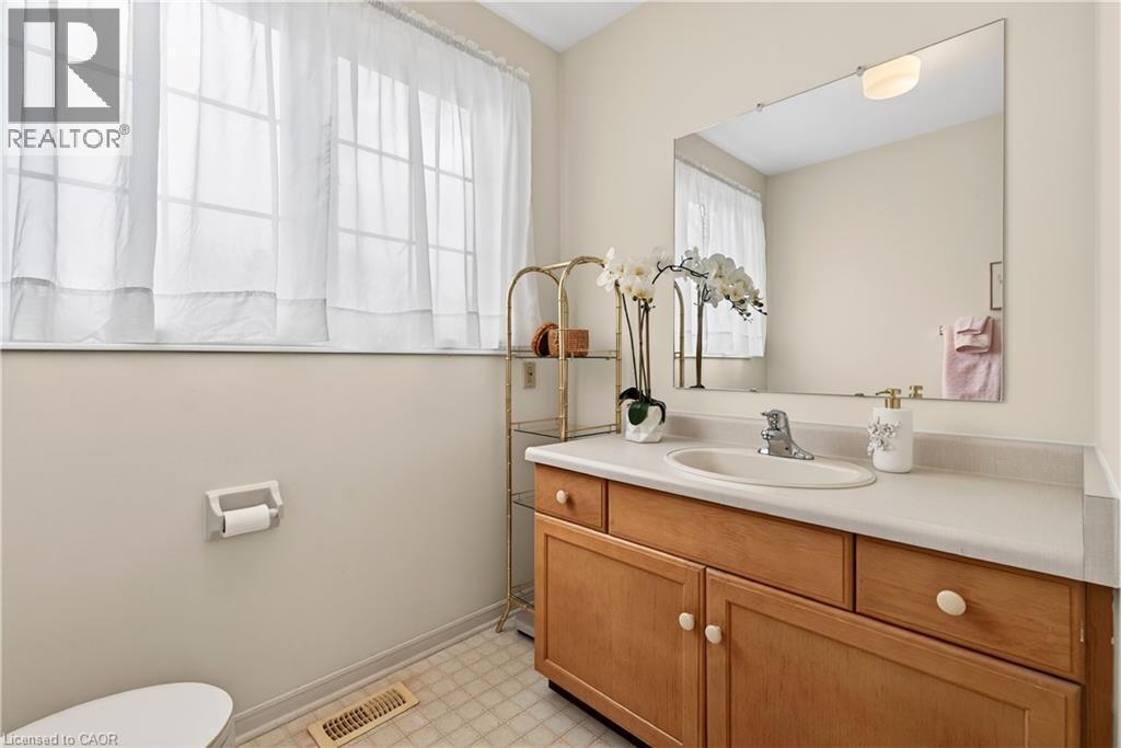 133 Central Avenue, Grimsby, Ontario  L3M 4Z3 - Photo 35 - 40813178