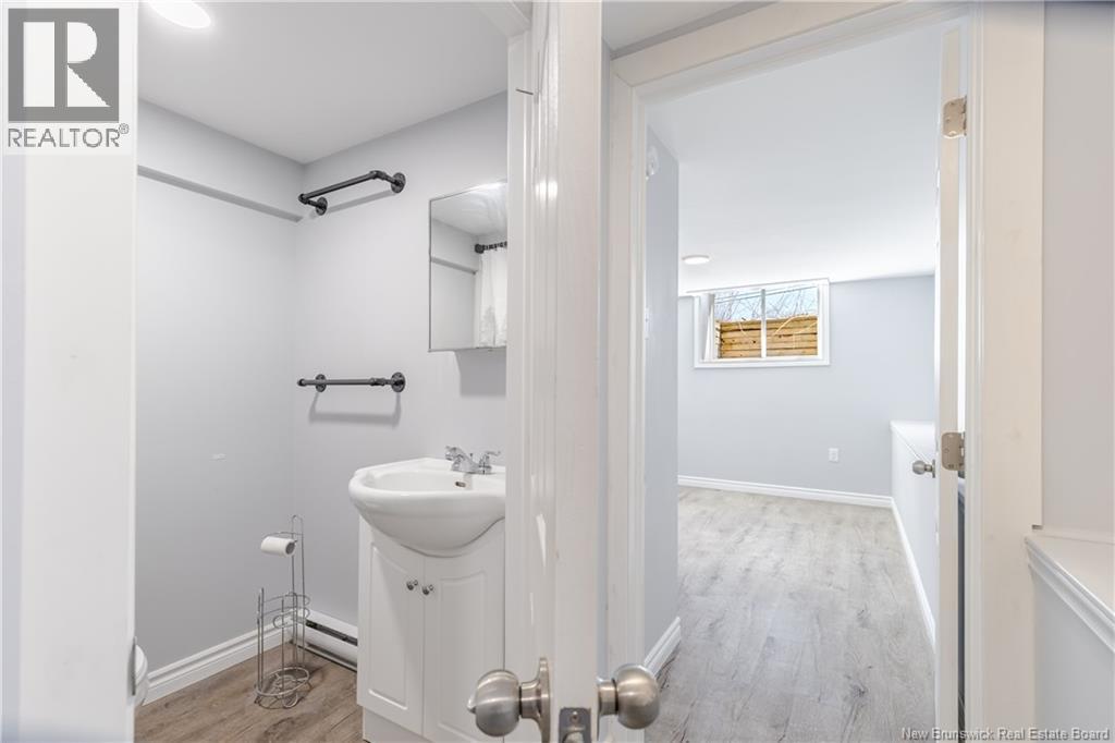 675 Smythe Street, Fredericton, New Brunswick  E3B 3G2 - Photo 37 - NB138039