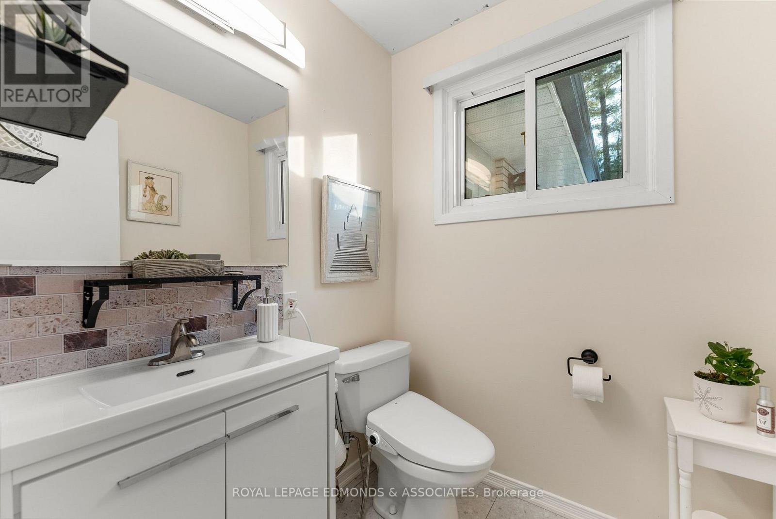 43 Lisa Crescent, Petawawa, Ontario  K8H 2Z8 - Photo 19 - X12845348