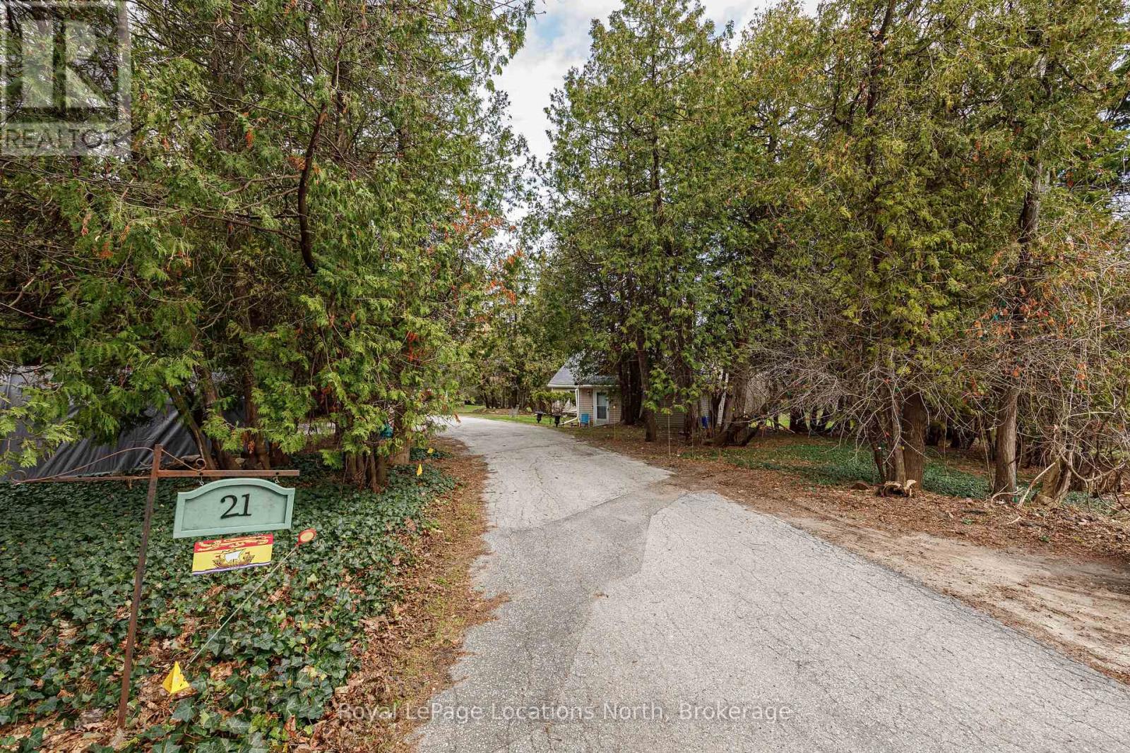 21 Eva Crescent, Collingwood, Ontario  L9Y 5R1 - Photo 4 - S13048972