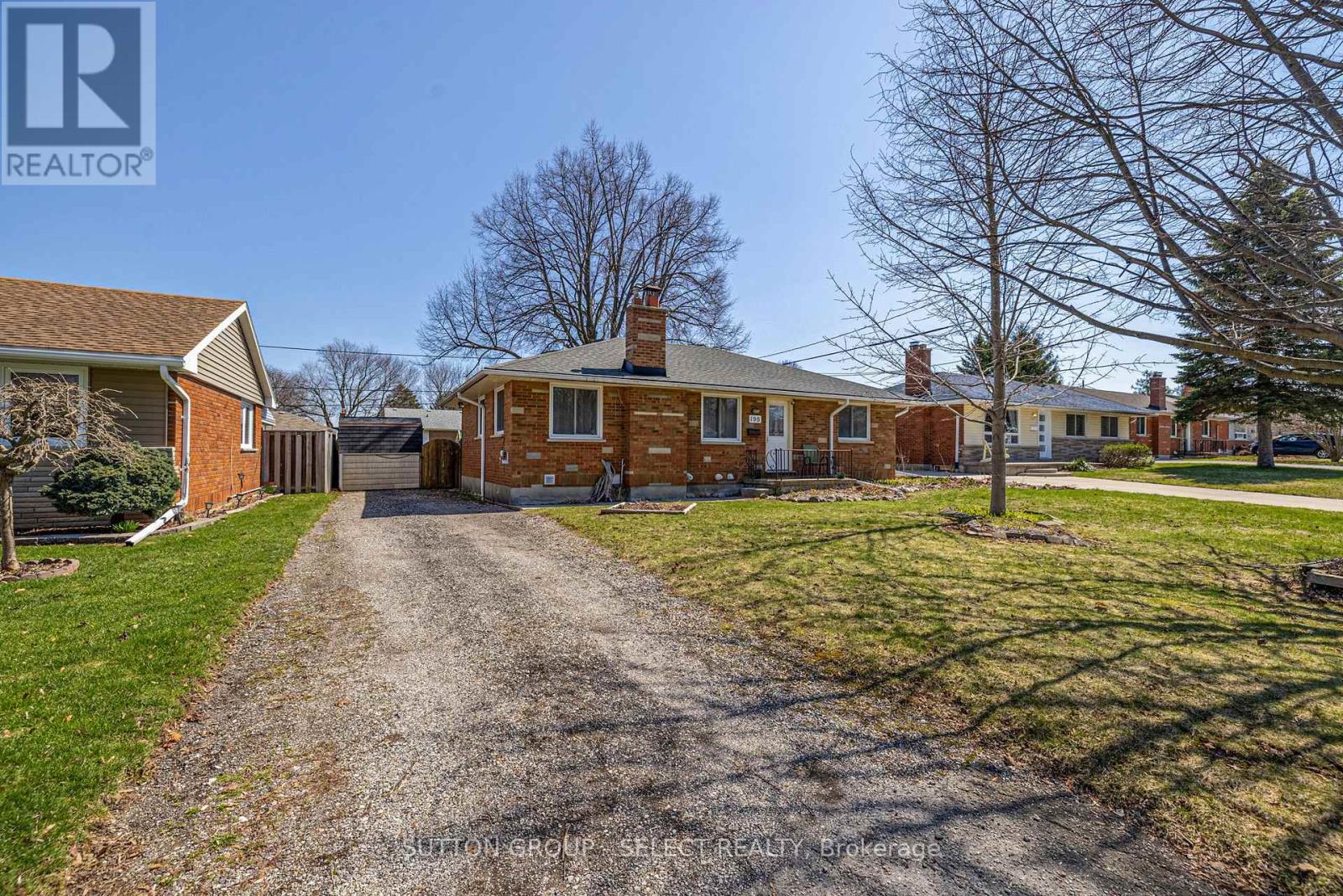 198 Arlington Crescent, London South, Ontario  N5Z 3E1 - Photo 2 - X13048874