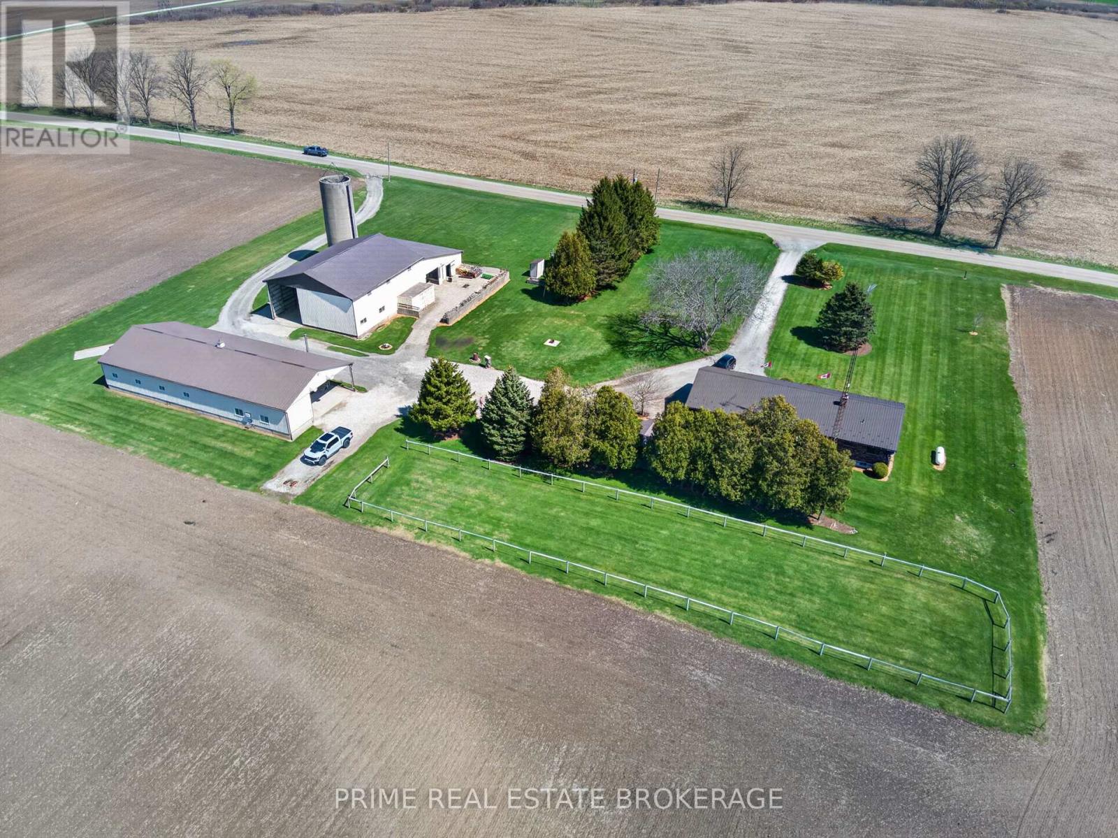 22403 Springfield Street, Southwest Middlesex, Ontario  N0L 1T0 - Photo 2 - X13048988