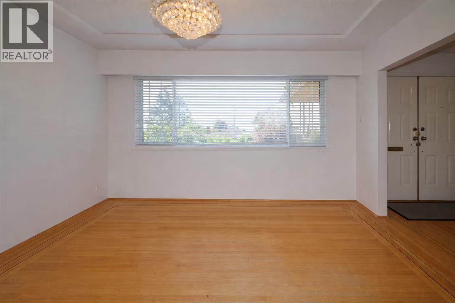 1563 E 59th Avenue, Vancouver, British Columbia  V5P 2G8 - Photo 9 - R3115927