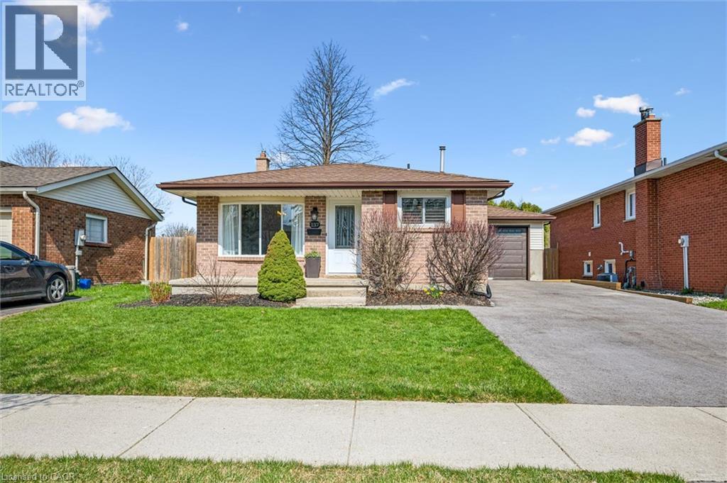 137 CEDAR CREST Street, Kitchener, Ontario