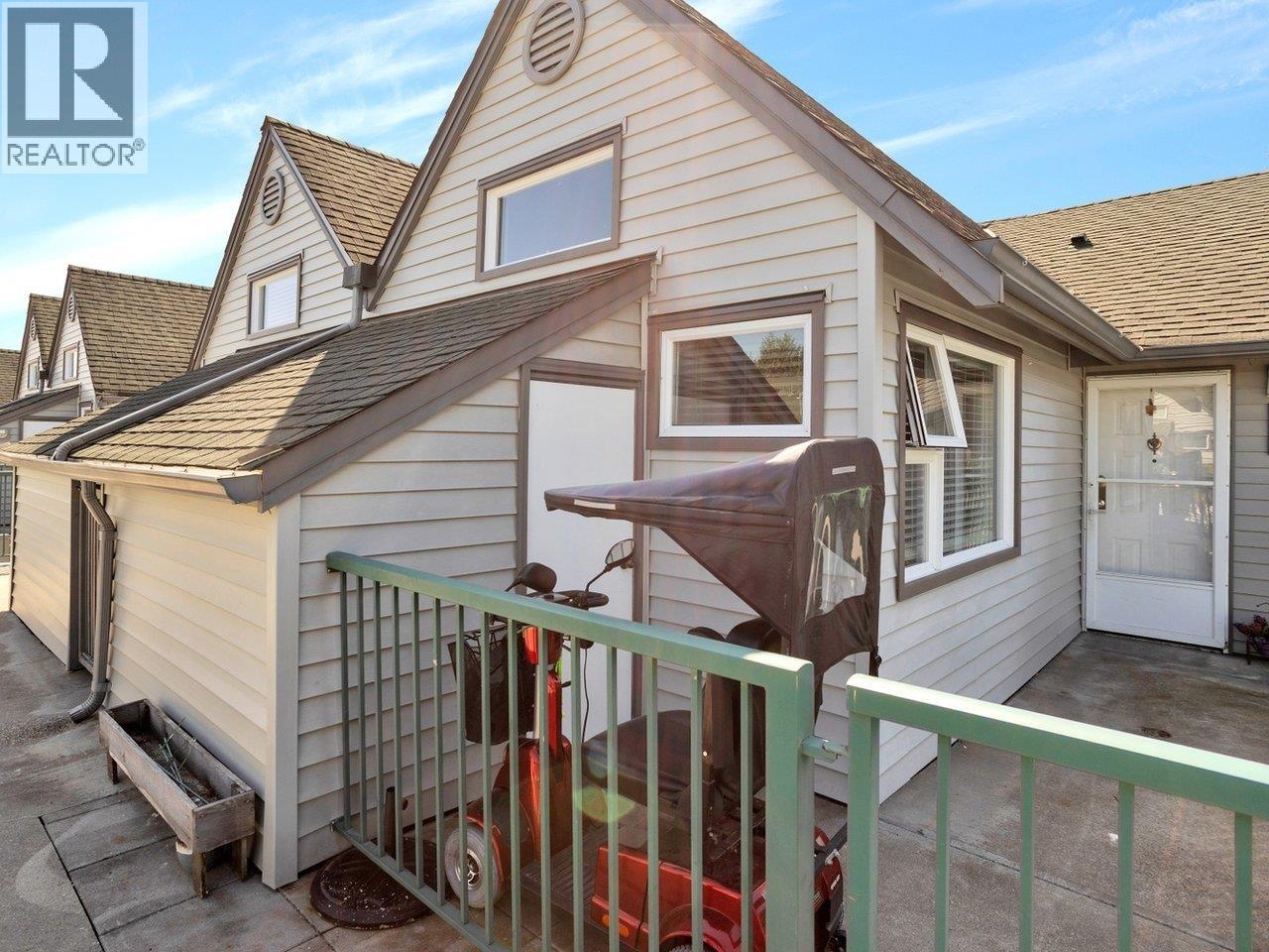 314 4885 53 Street, Delta, British Columbia  V4K 2Z3 - Photo 2 - R3115694