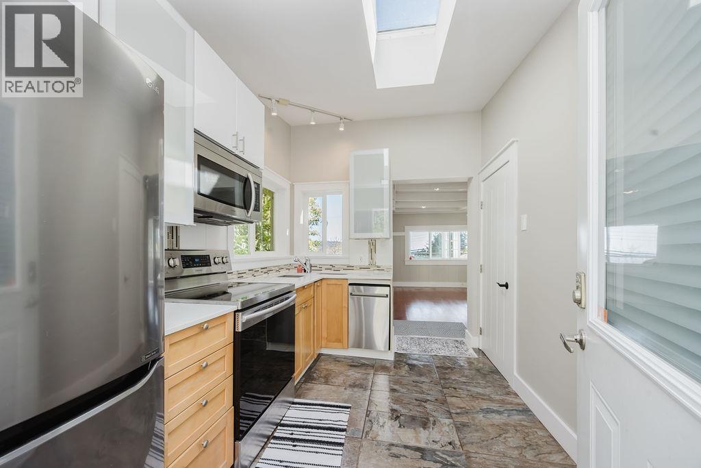 462 Central Avenue, Gibsons, British Columbia  V0N 1V1 - Photo 10 - R3115794