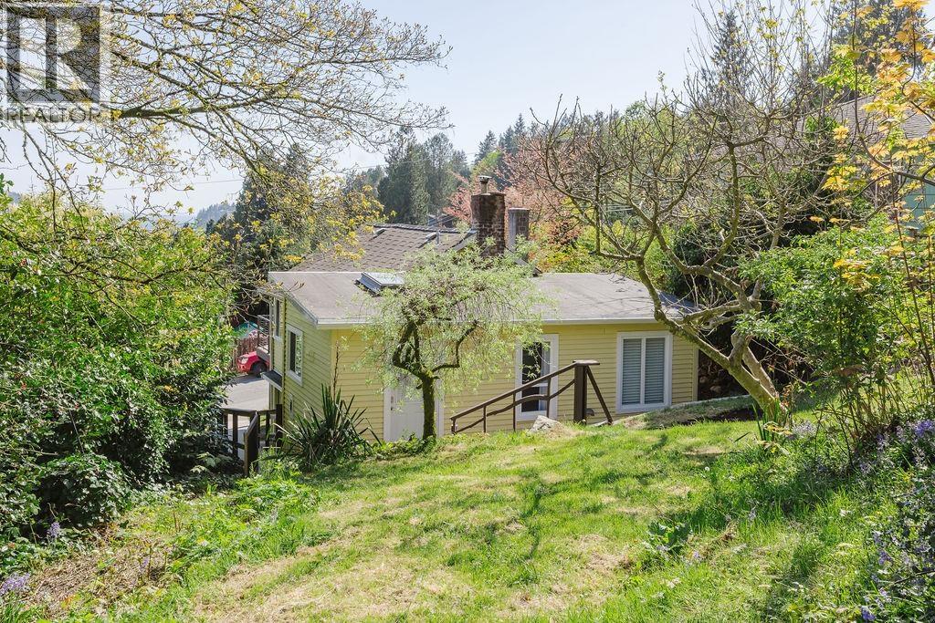 462 Central Avenue, Gibsons, British Columbia  V0N 1V1 - Photo 36 - R3115794