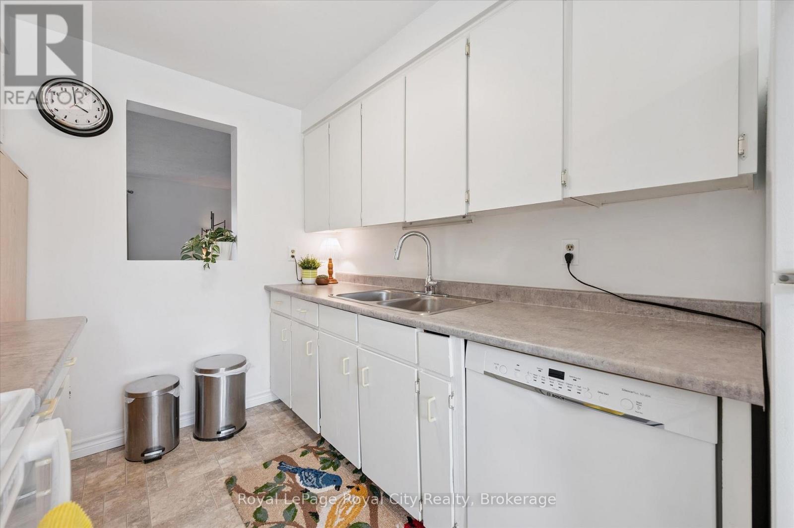 30 - 40 Silvercreek Parkway N, Guelph, Ontario  N1H 7X5 - Photo 12 - X13048710