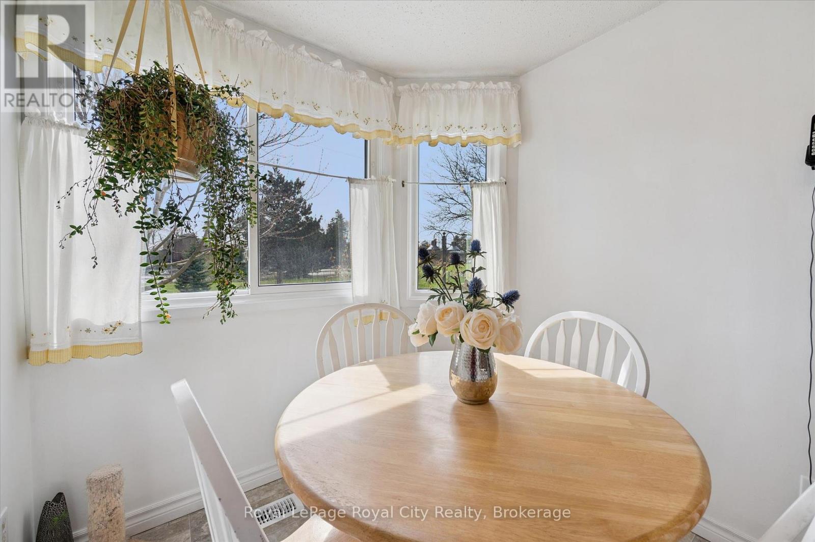 30 - 40 Silvercreek Parkway N, Guelph, Ontario  N1H 7X5 - Photo 18 - X13048710