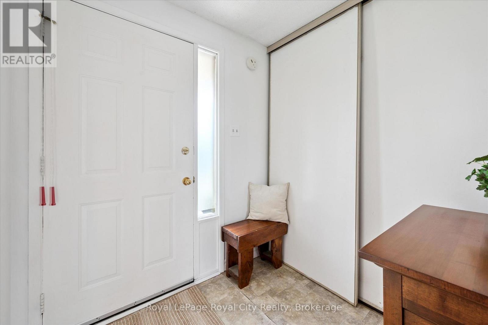 30 - 40 Silvercreek Parkway N, Guelph, Ontario  N1H 7X5 - Photo 6 - X13048710