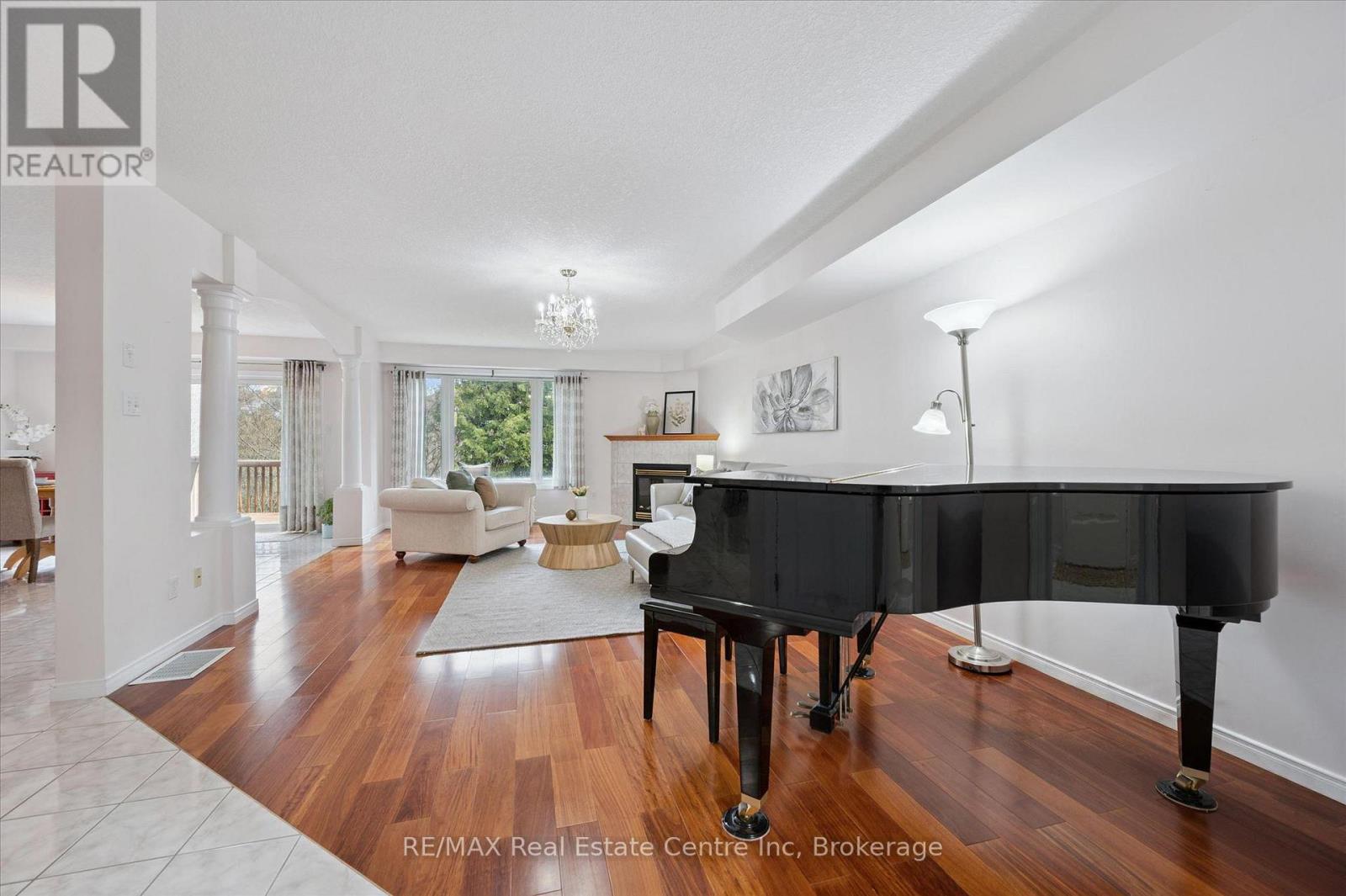 90 Marsh Crescent, Guelph, Ontario  N1L 1L4 - Photo 4 - X13048992