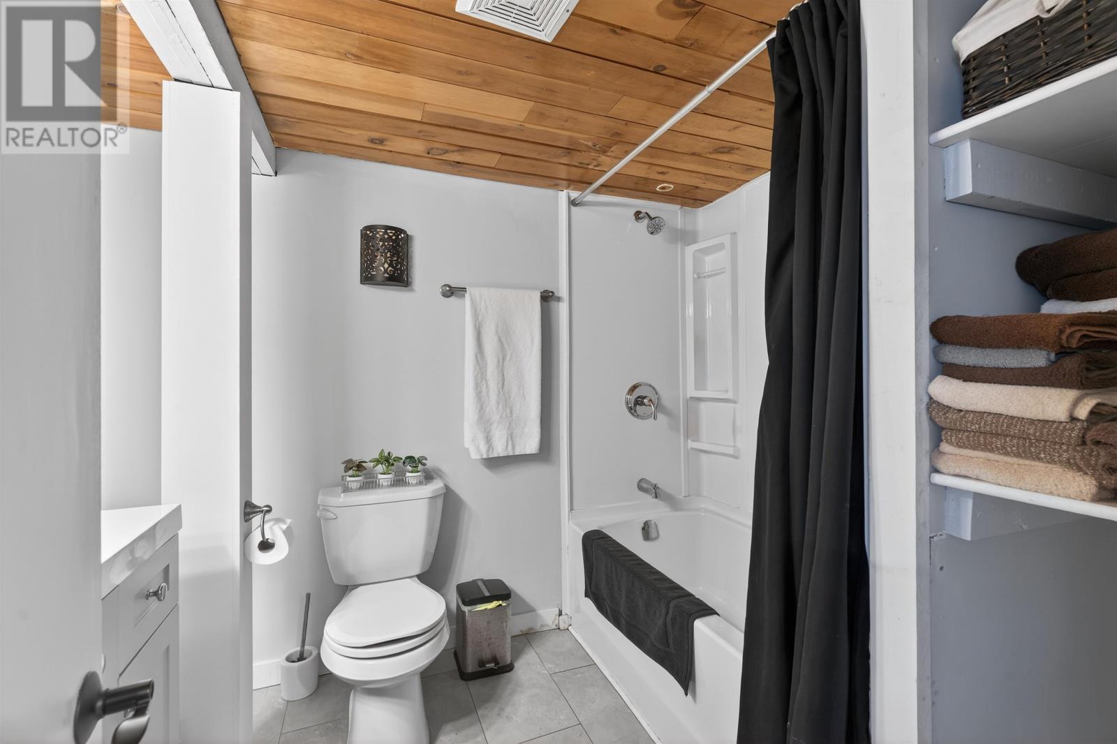 45 Meadowbank Road, Cornwall, Prince Edward Island  C0A 1H0 - Photo 38 - 202603618