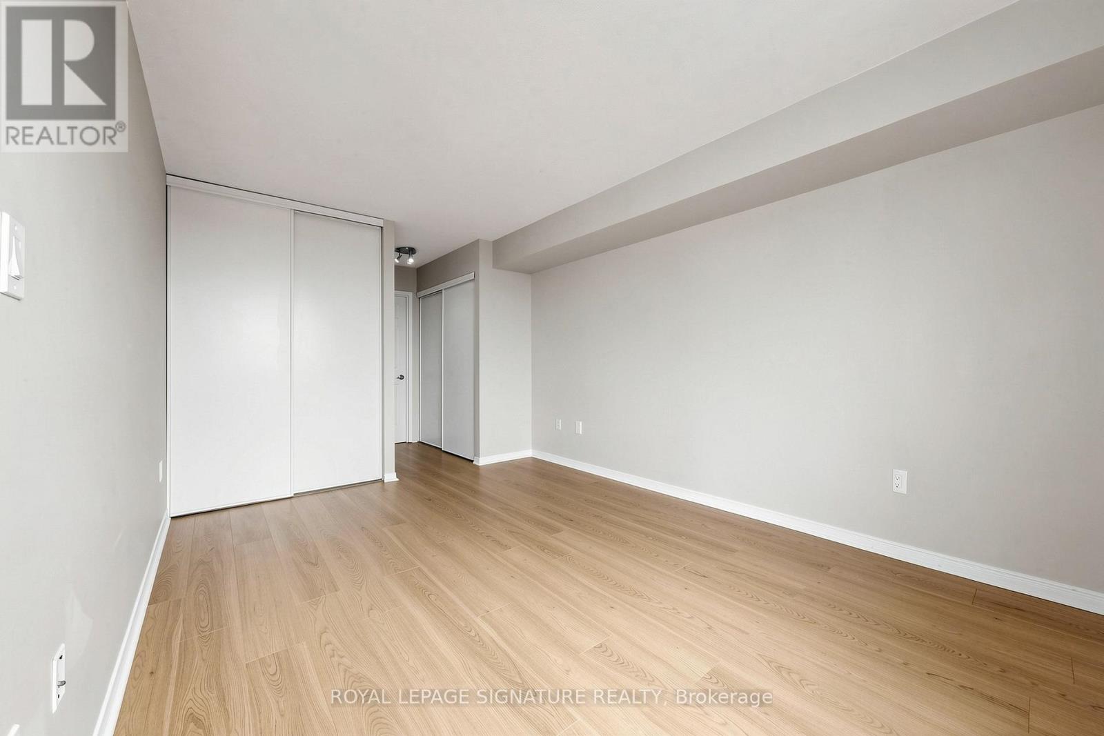 3307 - 5 Concorde Place, Toronto, Ontario  M3C 3M8 - Photo 19 - C13047542